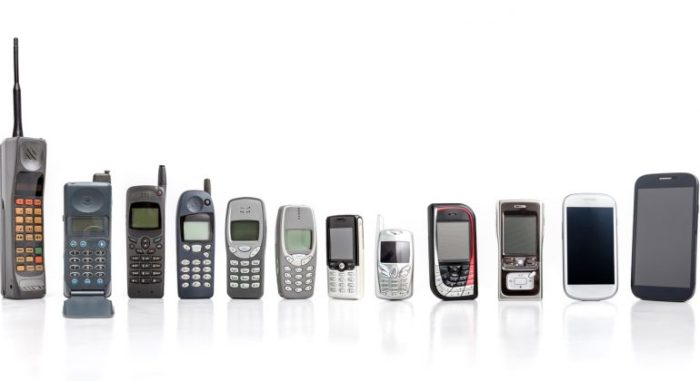 History of Mobile Phones: From Evolution to a Revolution